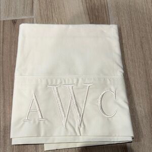 Pottery Barn Monogrammed Cream flat Sheet monogrammed embroidered New